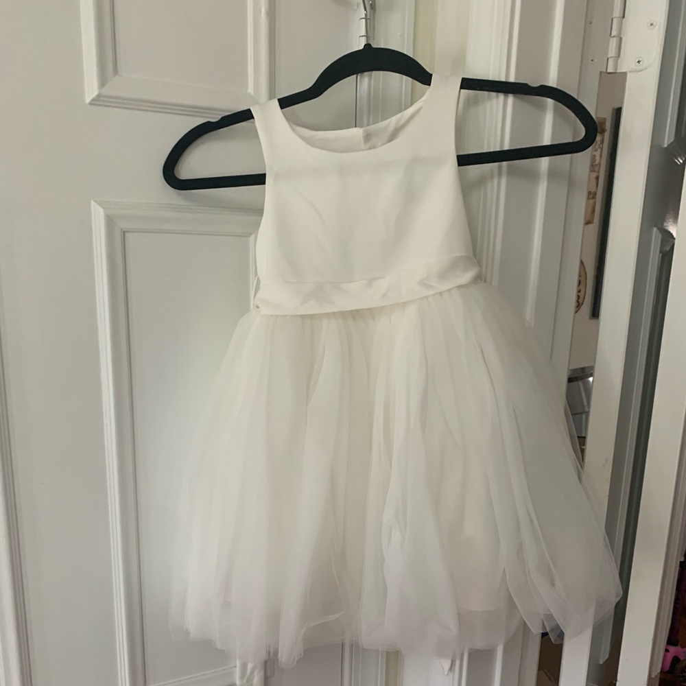 Ivory flower girl dress never worn